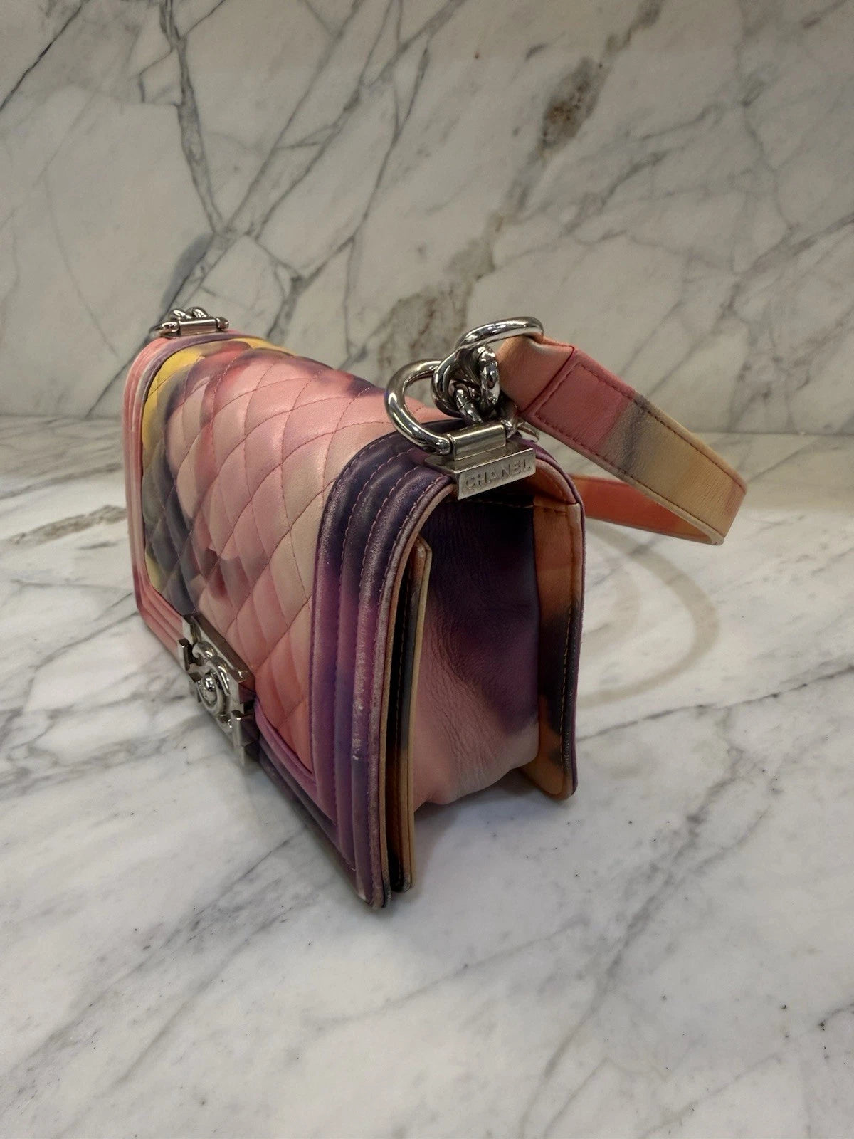 CHANEL Multicolor Quilted Leather Chain Shoulder Bag